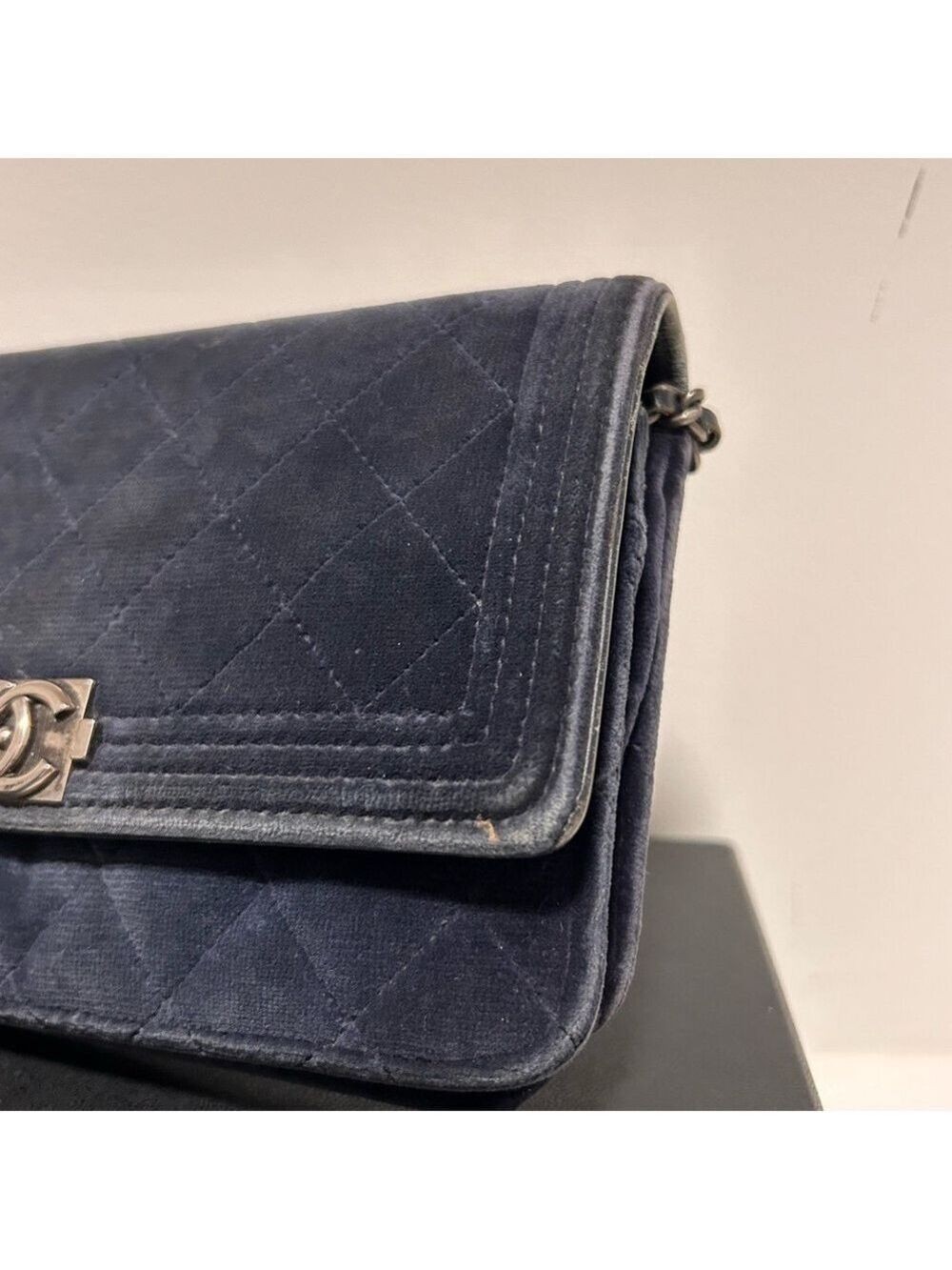 Chanel Navy Boy Velvet WOC - Picture 11 of 15